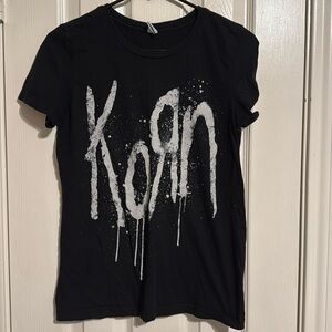 Graphic band tee size XS white and black EUC